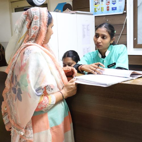 Reception Area at Dr. Rajesh Jindal’s Cardiology Hospital – Patient-Friendly Environment
